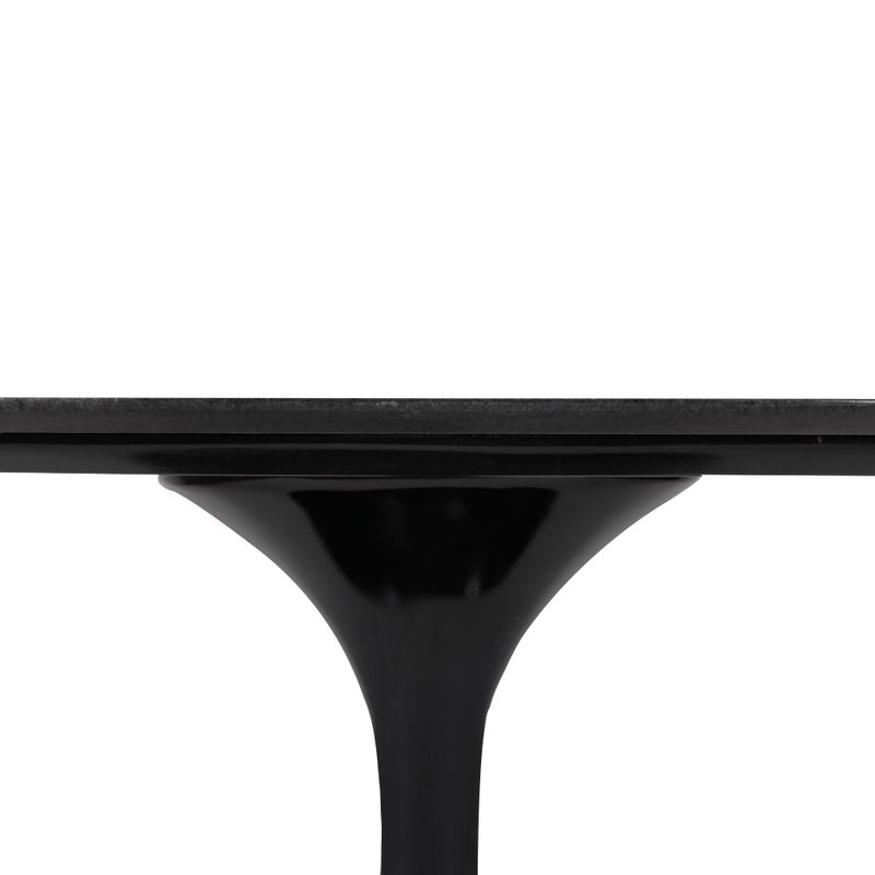 mesa-saarinen-jantar-oval-eero_saarinen-tulip-marmore-sao_gabriel-aluminio-preta-3